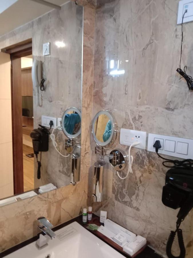 Hotel Rimi International Agartala Bagian luar foto