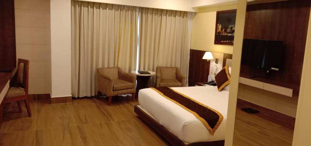 Hotel Rimi International Agartala Bagian luar foto
