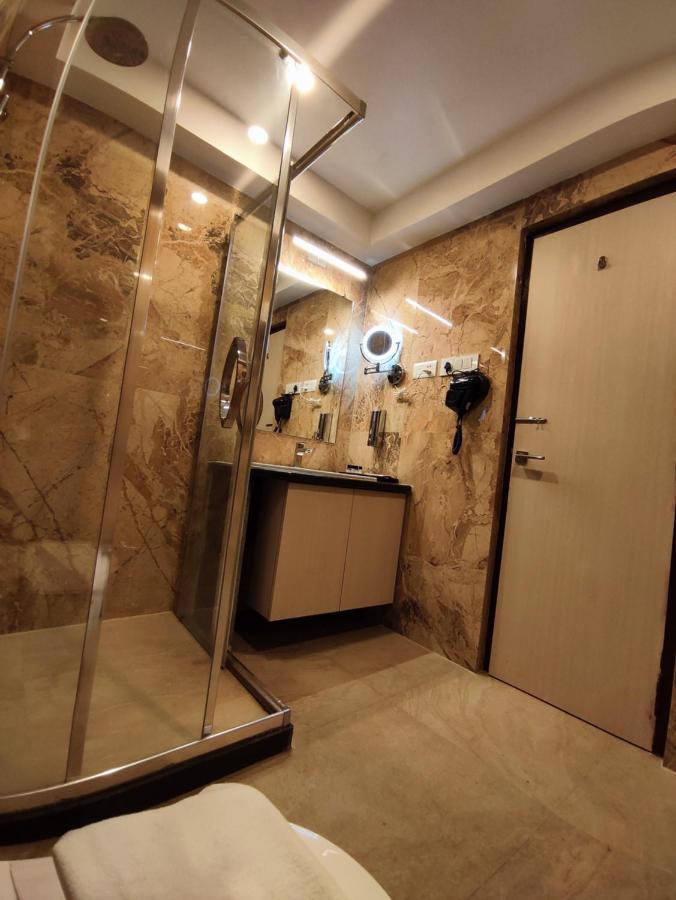 Hotel Rimi International Agartala Bagian luar foto
