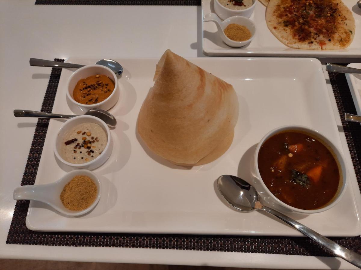 Hotel Rimi International Agartala Bagian luar foto