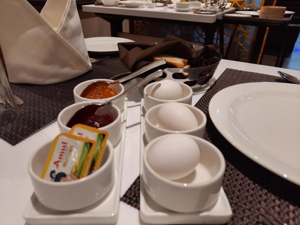 Hotel Rimi International Agartala Bagian luar foto
